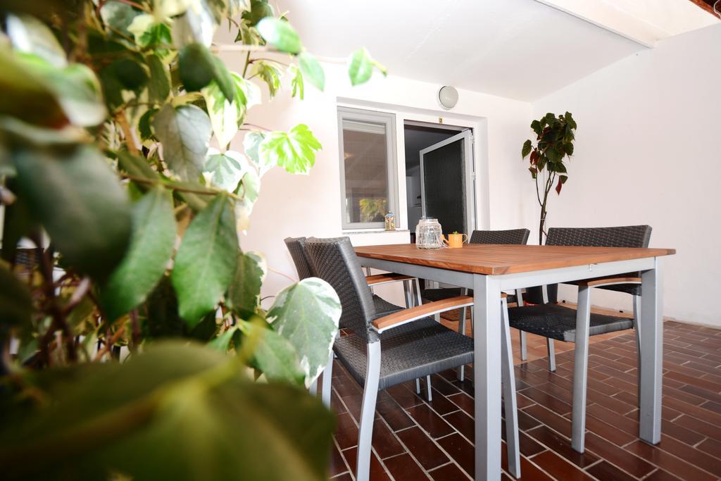 Apartments Katarina ベリ・ラット エクステリア 写真