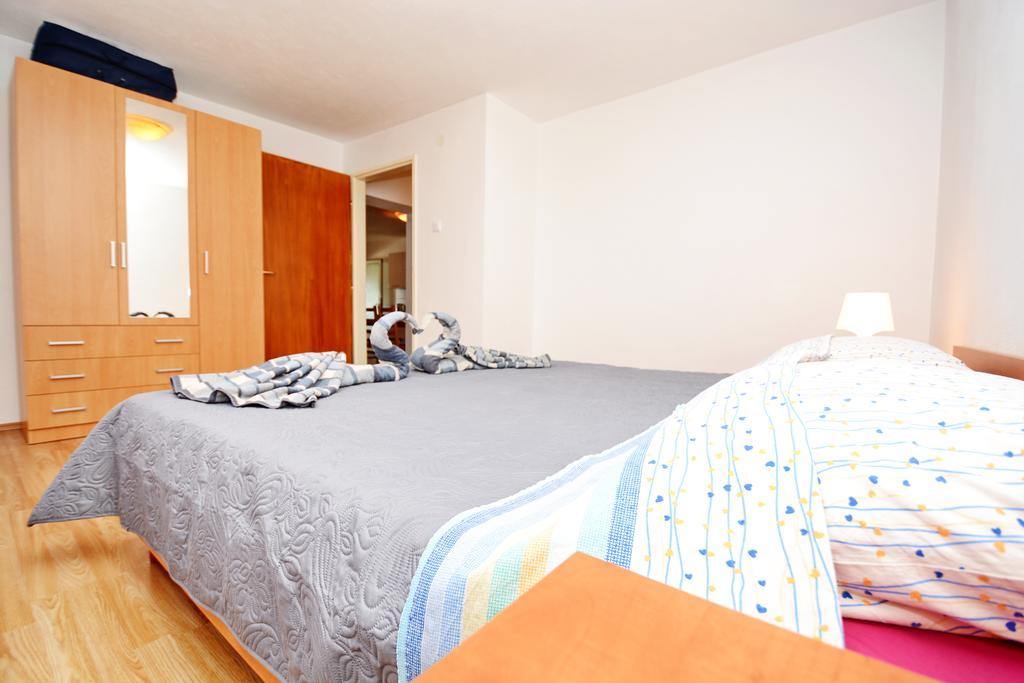 Apartments Katarina ベリ・ラット エクステリア 写真