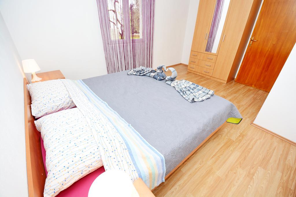 Apartments Katarina ベリ・ラット エクステリア 写真