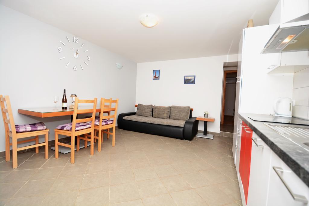 Apartments Katarina ベリ・ラット エクステリア 写真