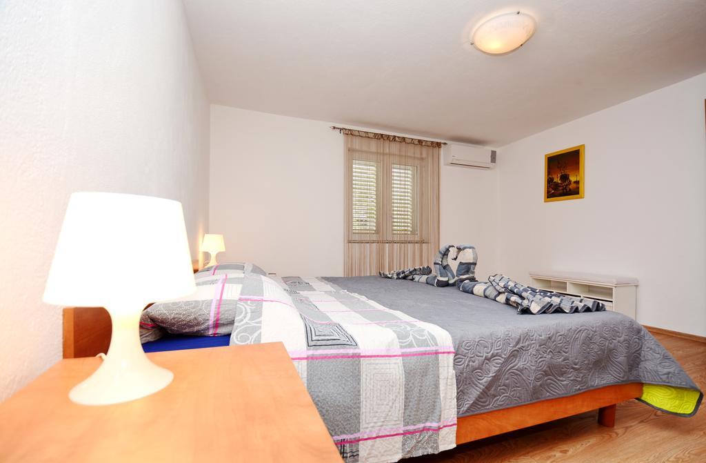 Apartments Katarina ベリ・ラット エクステリア 写真