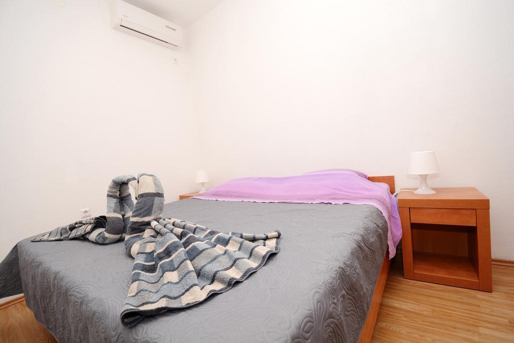 Apartments Katarina ベリ・ラット エクステリア 写真
