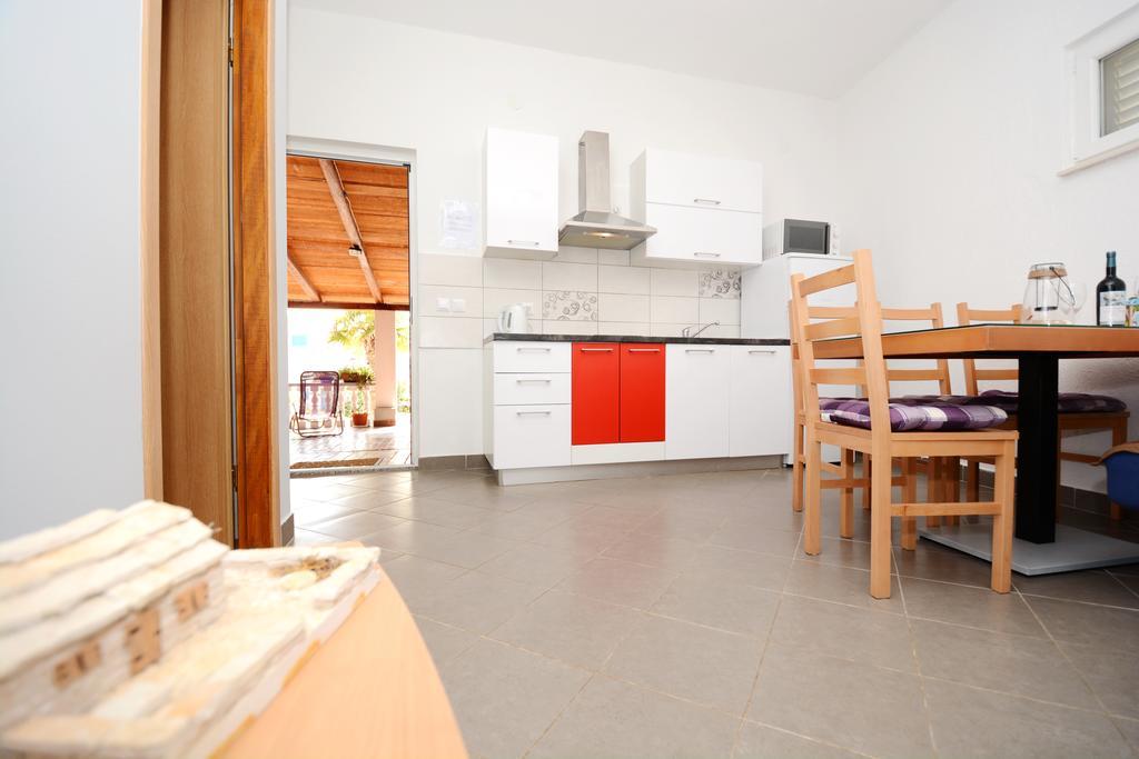 Apartments Katarina ベリ・ラット エクステリア 写真